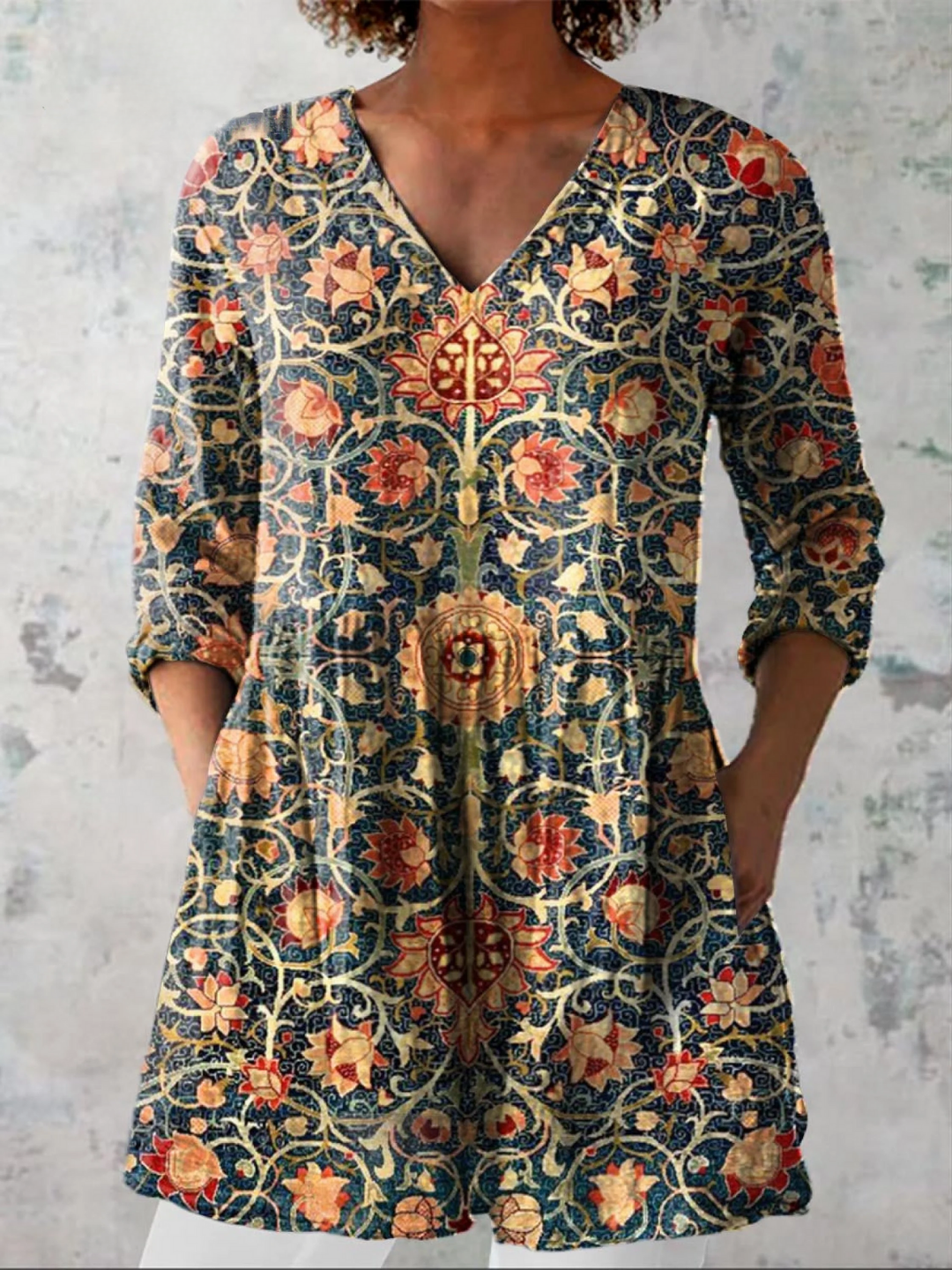 Elara | Camisa de Cuello V Largo Vintage