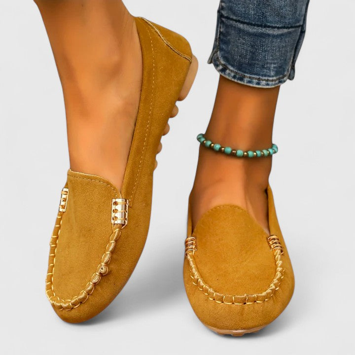 Teresa - Mocasín Ortopédico de Mujer con Detalles Metálicos