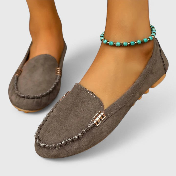 Teresa - Mocasín Ortopédico de Mujer con Detalles Metálicos