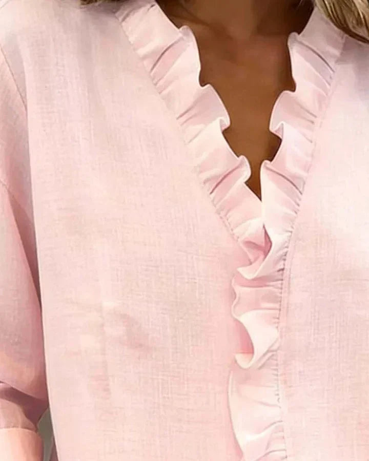Arianna | Blusa con Volantes, Escote en V y Mangas Largas