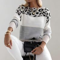 Elegante jersey de estampado de leopardo.
