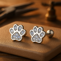 Arden™ | Pendientes de Stud con Huella de Patas