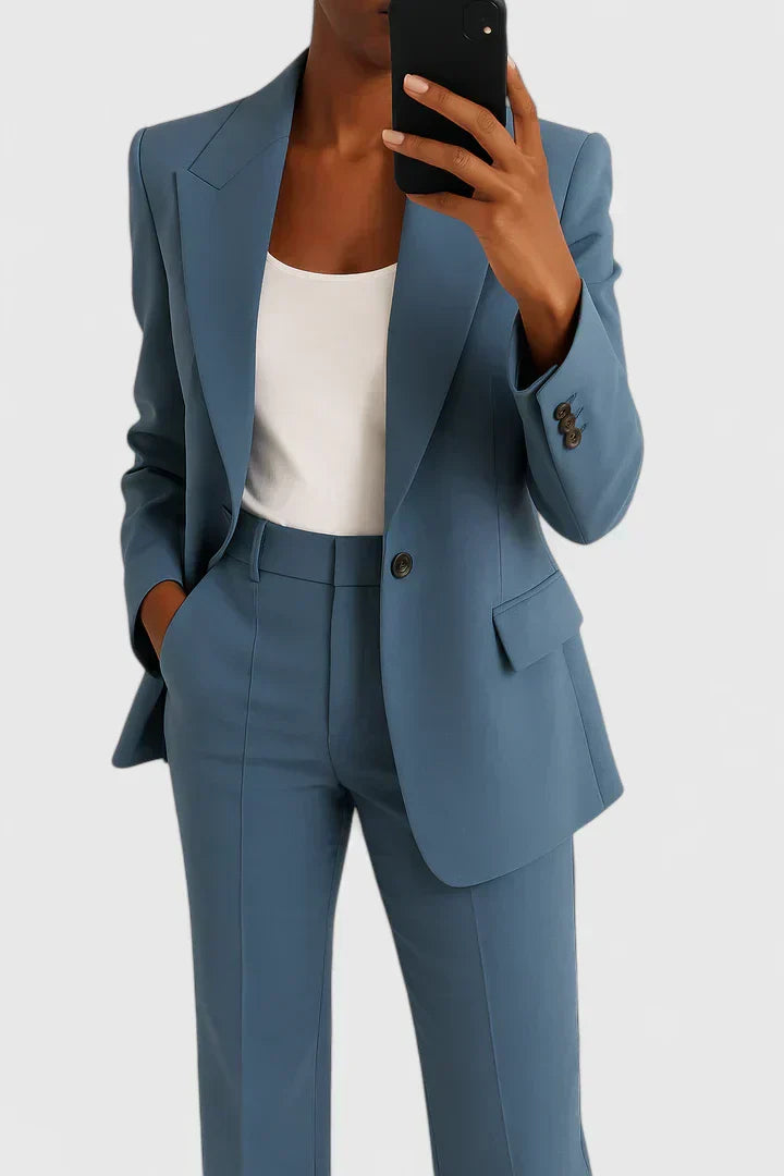 Encarnación | Conjunto de Traje Elegante de Dos Piezas