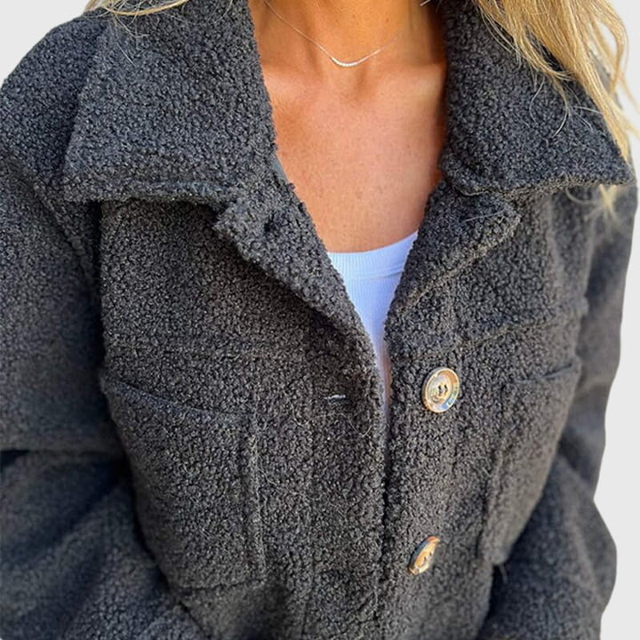 Perla | Chaqueta Relajada de Mujer con Cuello en V