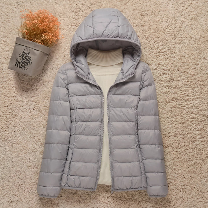 Donata | Chaqueta Acolchada Ligera Entallada con Capucha - Gris