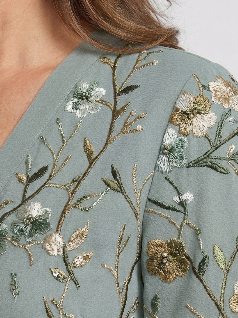 Cayetana | Vestido largo con estampado floral y escote en V