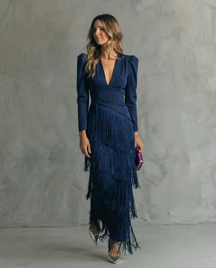 Clara™ | Elegante vestido midi con mangas con flecos