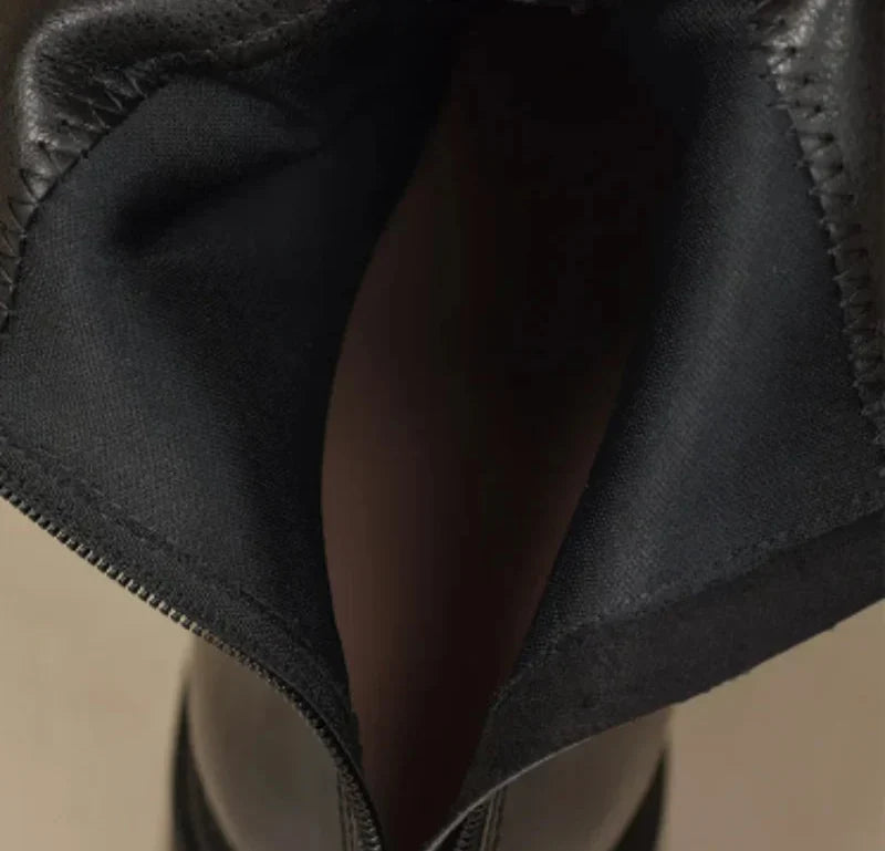 Lucila | Botines Elegantes de Punta Cuadrada y Tacón Ancho - 2