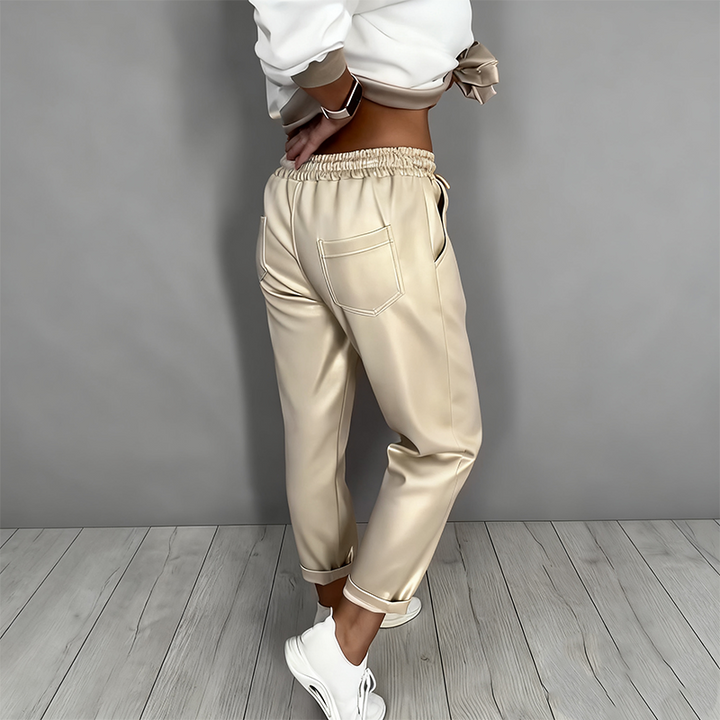 Carla | Conjunto de Cárdigan Elegante de Dos Piezas