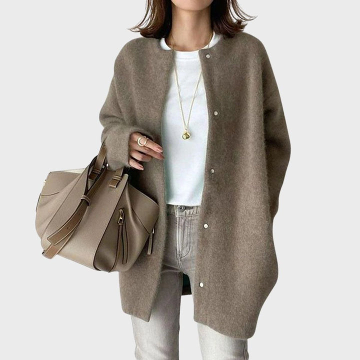 Celia | Cárdigan Largo Oversize de Mujer con Botones a Presión